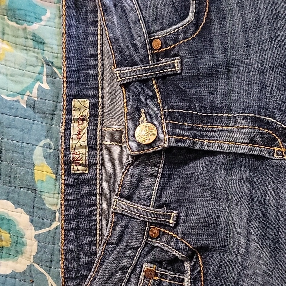 Buckle BKE Payton Bootcut Dark Wash Denim Low Rise Embroidered Stretch Jeans